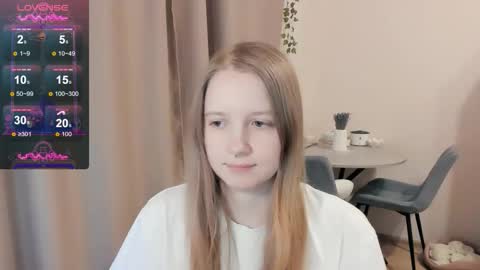 Snapshot of alisha_ley chatting on 10-10-25, 06:51 Alya online show from 10-10-25, 06:51