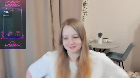 Snapshot of alisha_ley chatting on 10-13-25, 06:41 Alya online show from 10-13-25, 06:41