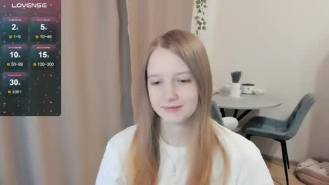 Snapshot of alisha_ley chatting on 10-18-25, 12:06 Alya online show from 10-18-25, 12:06