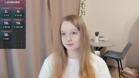 Snapshot of alisha_ley chatting on 10-30-25, 11:33 Alya online show from 10-30-25, 11:33