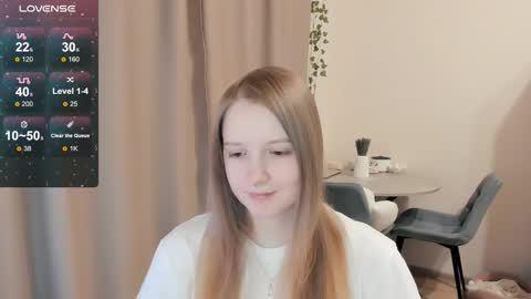 Snapshot of alisha_ley chatting on 11-23-25, 01:05 Alya online show from 11-23-25, 01:05