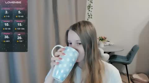 Snapshot of alisha_ley chatting on 11-30-25, 06:56 Alya online show from 11-30-25, 06:56