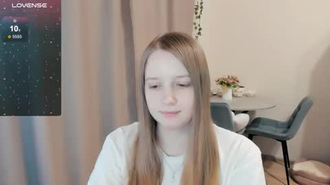 Snapshot of alisha_ley chatting on 01-07-26, 07:27 Alya online show from 01-07-26, 07:27