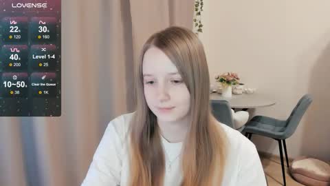 Snapshot of alisha_ley chatting on 01-08-26, 10:45 Alya online show from 01-08-26, 10:45