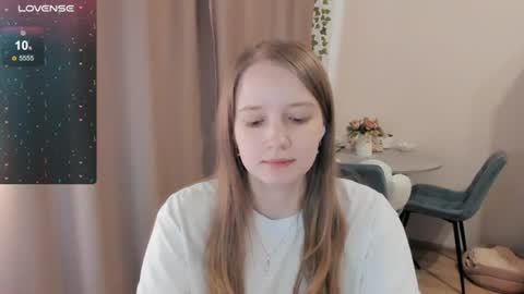 Snapshot of alisha_ley chatting on 06-15-26, 10:17 Alya online show from 06-15-26, 10:17