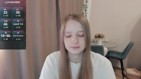 Snapshot of alisha_ley chatting on 06-22-26, 11:40 Alya online show from 06-22-26, 11:40