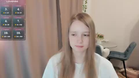 Snapshot of alisha_ley chatting on 07-10-26, 10:40 Alya online show from 07-10-26, 10:40