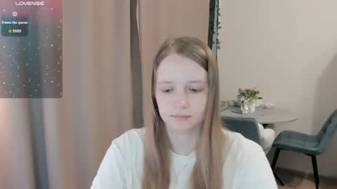 Snapshot of alisha_ley chatting on 07-13-26, 10:51 Alya online show from 07-13-26, 10:51