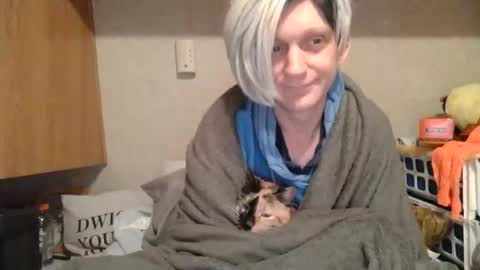 Alisha online show from 04-30-26, 09:48