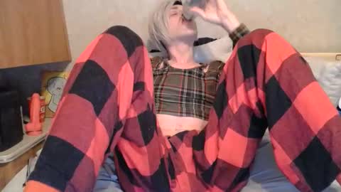 Alisha online show from 05-10-26, 09:09