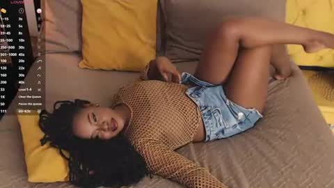 Snapshot of alishaweir chatting on 07-18-26, 10:13 Luna online show from 07-18-26, 10:13