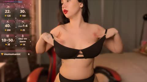 Snapshot of alisia_mars chatting on 02-25-25, 09:20 Alisia online show from 02-25-25, 09:20