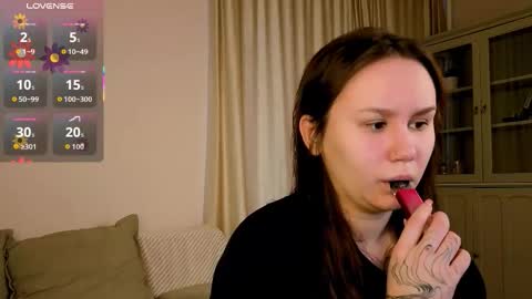 Snapshot of alisia_mars chatting on 11-18-25, 07:13 Alisia online show from 11-18-25, 07:13