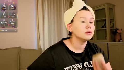 Snapshot of alisia_mars chatting on 11-29-25, 07:55 Alisia online show from 11-29-25, 07:55