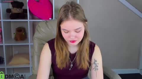 Snapshot of alisia_martin chatting on 02-27-26, 01:16 Alisia online show from 02-27-26, 01:16