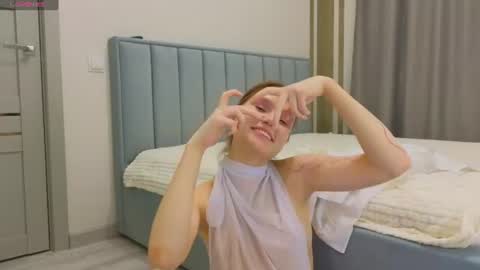 Snapshot of alisia_spinnet chatting on 07-28-26, 06:20 Alisia online show from 07-28-26, 06:20