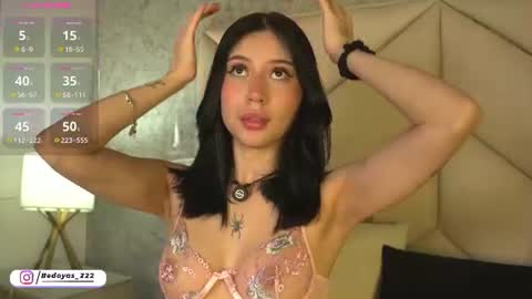 Snapshot of alison222_ chatting on 07-02-26, 11:49 A L I S O N online show from 07-02-26, 11:49