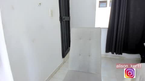 Snapshot of alison_ker chatting on 01-18-25, 11:54 Sofias house online show from 01-18-25, 11:54