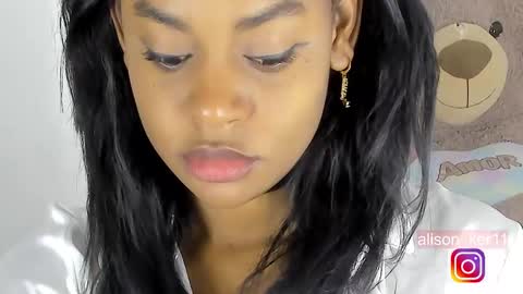 Snapshot of alison_ker chatting on 03-12-25, 12:36 Sofias house online show from 03-12-25, 12:36