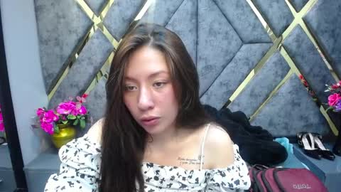 Snapshot of alison_maiker chatting on 04-22-26, 03:20 Alison Meiker online show from 04-22-26, 03:20
