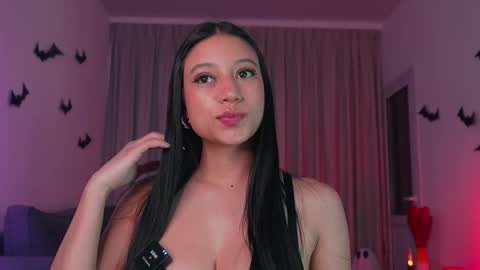 Snapshot of alison_miller9 chatting on 10-21-25, 09:32 Alison online show from 10-21-25, 09:32