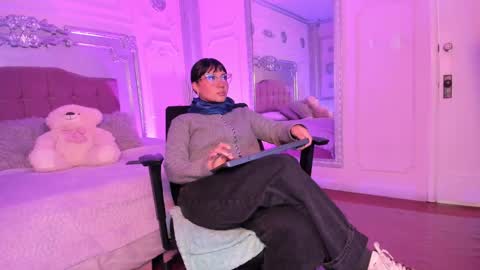 Alison Fishert online show from 01-29-25, 11:41