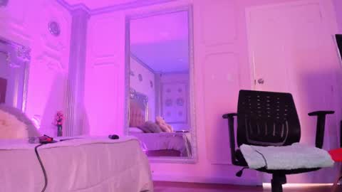 Alison Fishert online show from 02-04-25, 03:04