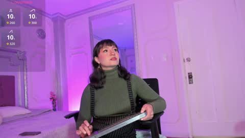 Alison Fishert online show from 09-15-25, 12:38