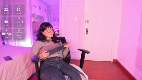 Alison Fishert online show from 12-22-25, 12:13