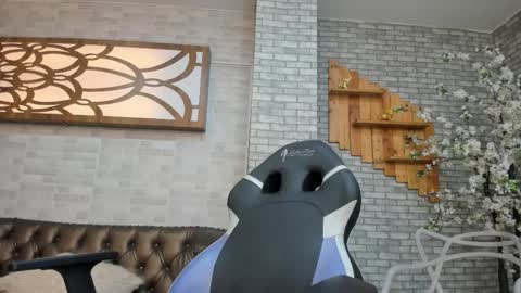 alisonn_doll online show from 02-02-26, 06:39