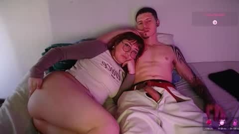 Snapshot of alisseandjamess chatting on 11-14-25, 07:12 Jamesss online show from 11-14-25, 07:12