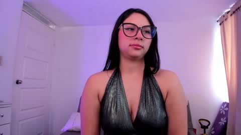 Snapshot of alissia_viera chatting on 02-01-25, 04:22 iraide online show from 02-01-25, 04:22