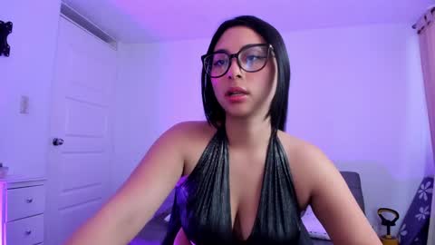Snapshot of alissia_viera chatting on 02-01-25, 10:44 iraide online show from 02-01-25, 10:44