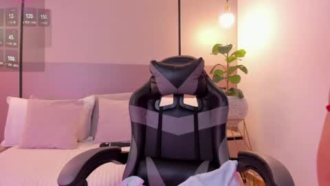 alisson_81 online show from 06-05-26, 06:52