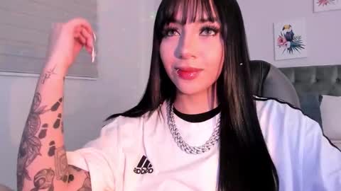 alisson__cortez online show from 10-30-25, 06:48