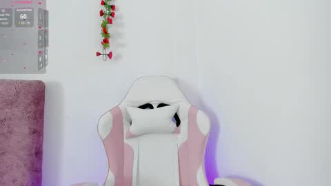 Snapshot of alisson_boobs_ chatting on 05-15-26, 11:12 Alisson online show from 05-15-26, 11:12