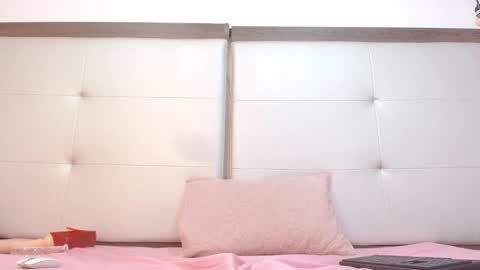 Snapshot of alisson_freckles chatting on 12-12-24, 02:48 Alisson online show from 12-12-24, 02:48