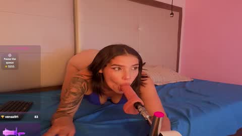 Snapshot of alisson_freckles chatting on 02-03-26, 04:32 Alisson online show from 02-03-26, 04:32