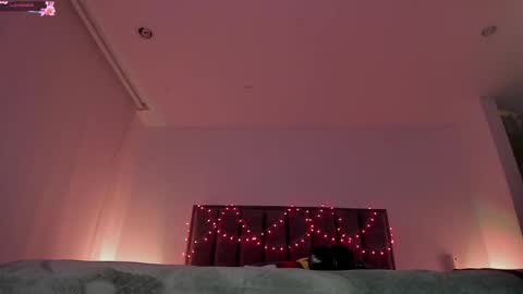    online show from 03-10-25, 04:49