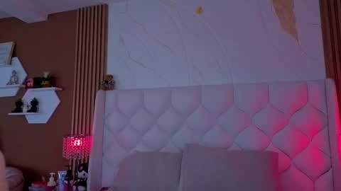 Snapshot of alissoncole_ chatting on 01-16-26, 08:13 Alisson online show from 01-16-26, 08:13