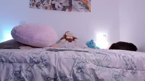 Snapshot of alissonroyce chatting on 10-14-25, 02:01 Goddess online show from 10-14-25, 02:01