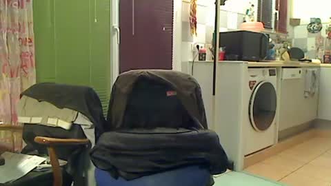 Snapshot of alix300 chatting on 11-03-25, 07:59 Sandwich online show from 11-03-25, 07:59