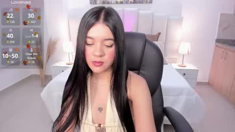 Snapshot of alix_nova chatting on 11-14-25, 11:53 alix online show from 11-14-25, 11:53