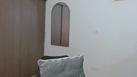 alix online show from 12-04-25, 05:32