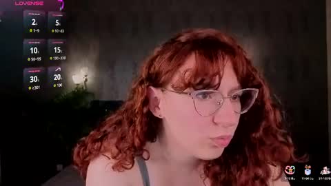 Snapshot of alla_dream chatting on 06-26-26, 07:40 Alla online show from 06-26-26, 07:40