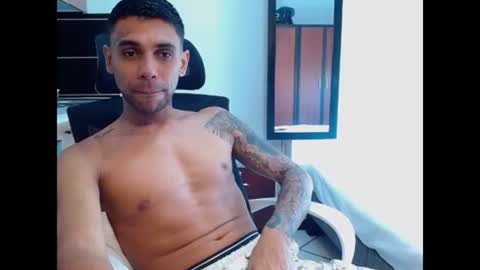 Snapshot of allanbarreto chatting on 06-26-26, 08:02 Allan online show from 06-26-26, 08:02