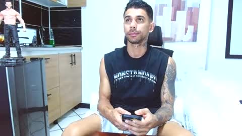 Snapshot of allanbarreto chatting on 08-05-26, 12:46 Allan online show from 08-05-26, 12:46
