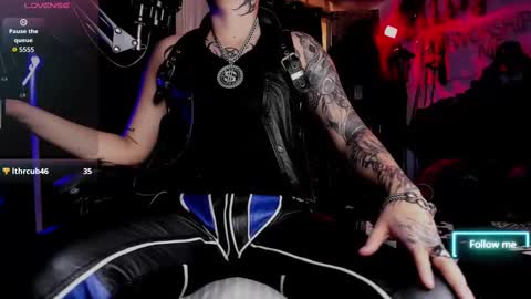 Snapshot of allanhurtss chatting on 09-29-25, 02:55 online show from 09-29-25, 02:55