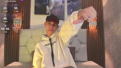 Snapshot of allen_starck chatting on 02-04-25, 12:11 Allen online show from 02-04-25, 12:11