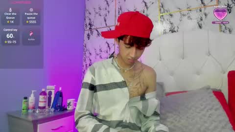 Snapshot of allen_starck chatting on 03-05-25, 07:49 Allen online show from 03-05-25, 07:49